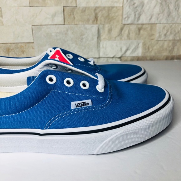 Classic Vans - Picture 3 of 8